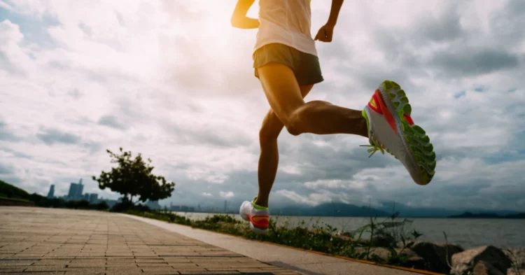The Japanese 30-Minute Fat Loss Method Experts Swear By — No Gym, No Pain